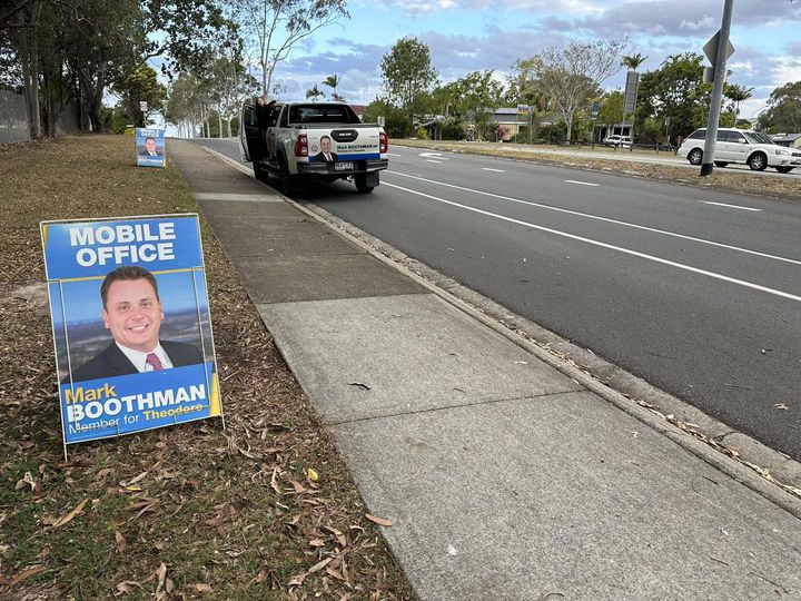 Community Roadside Discovery Drive Helensvale